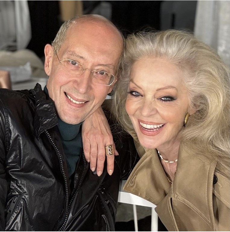 Μαρία Αλιφέρη, Χαρίτος