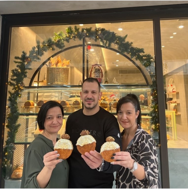 αδέρφια, μελομακάρονο, Θεσσαλονίκη