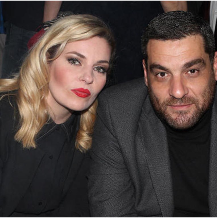 Η Ελισάβετ Μουτάφη και ο Μάνος Νιφλής παντρεύτηκαν: Ο πρώτος χορός του ζευγαριού