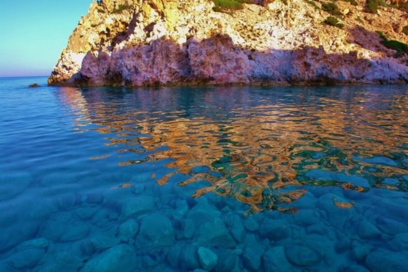 Η άγνωστη Πολυνησία της Ελλάδας. Το ακατοίκητο νησί που θυμίζει επίγειο παράδεισο