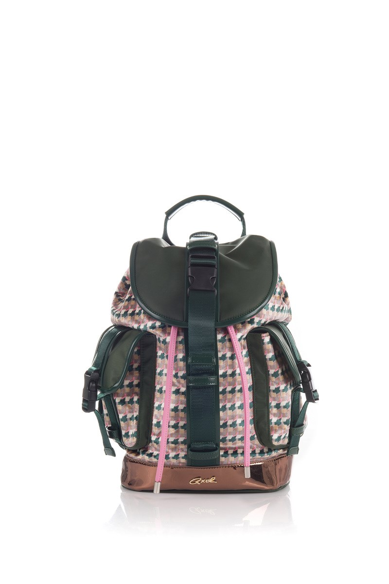 Διάλεξε ένα από τα 10 backpack της Axel