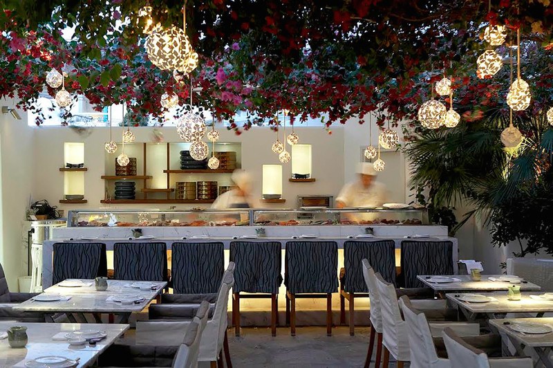 Τα 10 καλύτερα ελληνικά καλοκαιρινά εστιατόρια για το 2017 σύμφωνα με τη διοργάνωση restaurant100.gr