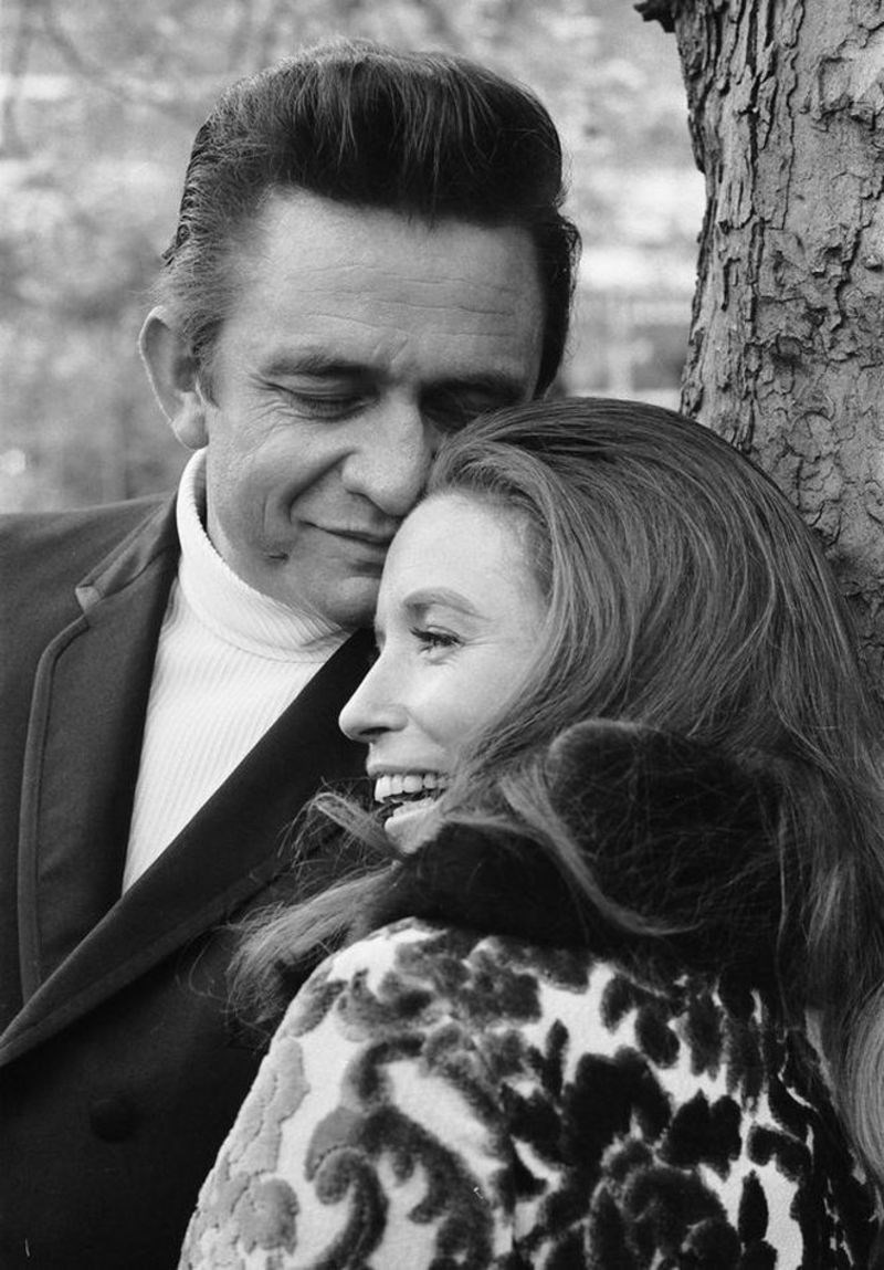 Η επιστολή του Johnny Cash στη γυναίκα του είναι το καλύτερο ερωτικό γράμμα όλων των εποχών