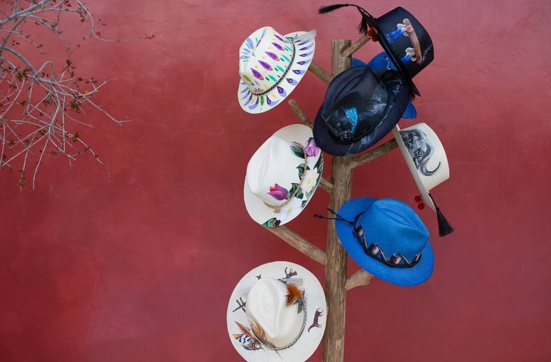 ibo-Maraca καπέλα: Ελληνικά panama hat σαν πίνακες ζωγραφικής. Το πιο hot αξεσουάρ του καλοκαιριού