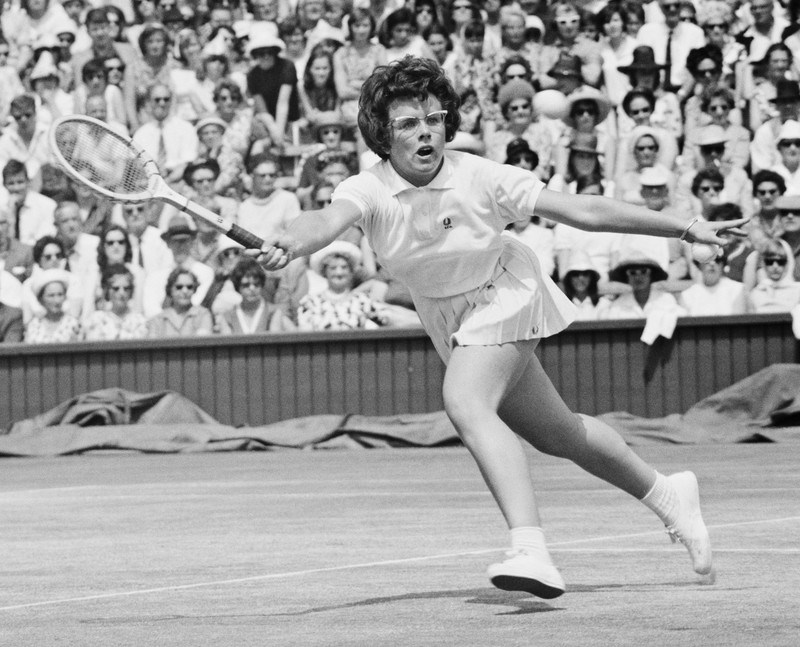 Η γυναίκα που νίκησε τον αντρικό σοβινισμό και επιβλήθηκε στα γήπεδα του τένις τη δεκαετία του '70 
