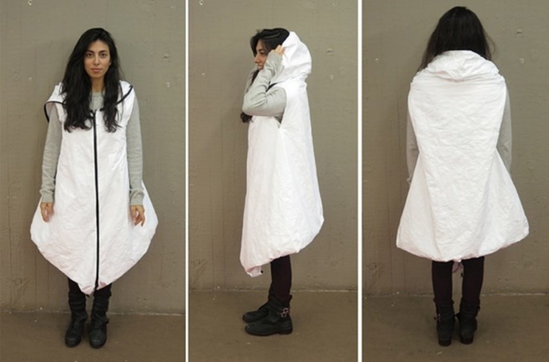 Φοιτήτριες δημιούργησαν ένα παλτό που θα σώσει τη ζωή των προσφύγων
