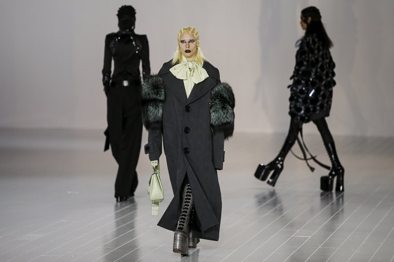 Η Lady Gaga σε ρόλο μοντέλου στην Εβδομάδα Μόδας της Νέας Υόρκης