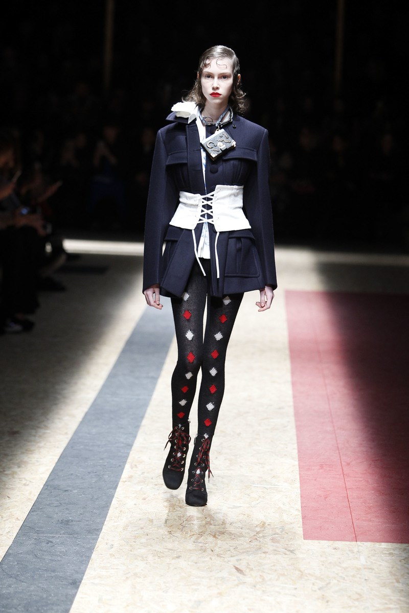 Η νέα συλλογή Prada εντυπωσιάζει στην Εβδομάδα Μόδας του Μιλάνου 