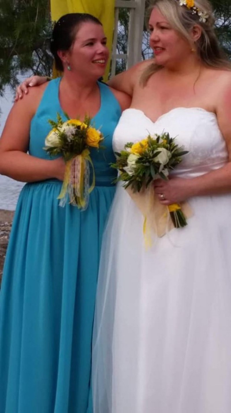 Δύο γυναίκες από τη Βρετανία επέλεξαν την Κρήτη για να κάνουν το γάμο τους