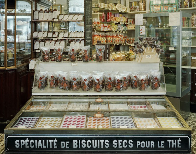 Πήγαμε στο παλαιότερο ζαχαροπλαστείο του Παρισιού: Γλυκιά νοσταλγία