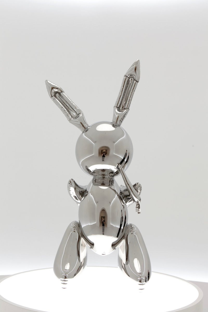 Το "Rabbit" του Jeff Koons έγινε το πιο ακριβό έργο τέχνης στην ιστορία από εν ζωή καλλιτέχνη