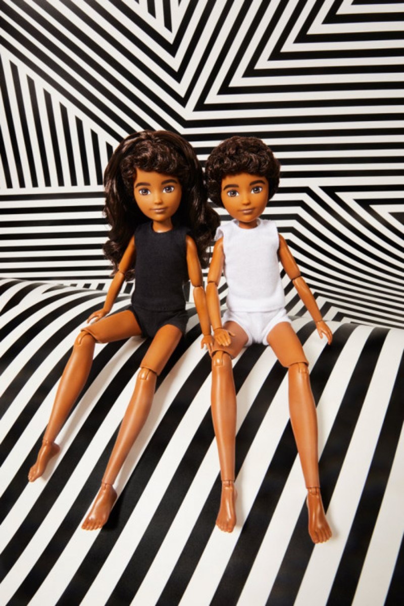 Η Mattel λανσάρει στην αγορά την πρώτη κούκλα στον κόσμο που δεν έχει φύλο