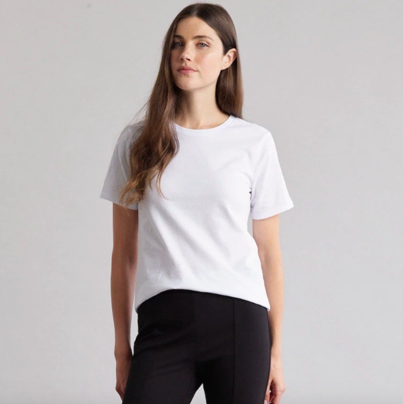 Η Άσλεϊ και η Μαρί Κέιτ Όλσεν μόλις σχεδίασαν το τέλειο λευκό T-Shirt και κοστίζει 10 ευρώ