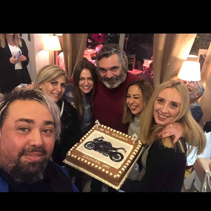 Ο Άλκης Κούρκουλος γιόρτασε τα γενέθλια του μαζί με τη Μαρία Σολωμού και την Μελίνα Ασλανίδου