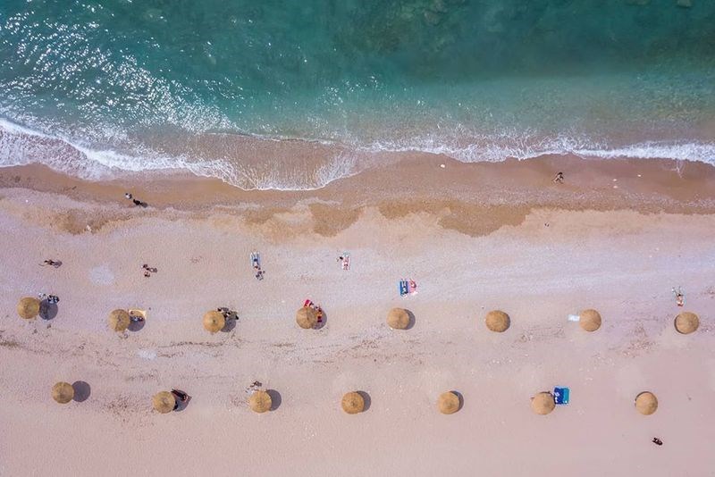 Έτσι θα είναι οι οργανωμένες παραλίες φέτος - Το παράδειγμα της Γλυφάδας