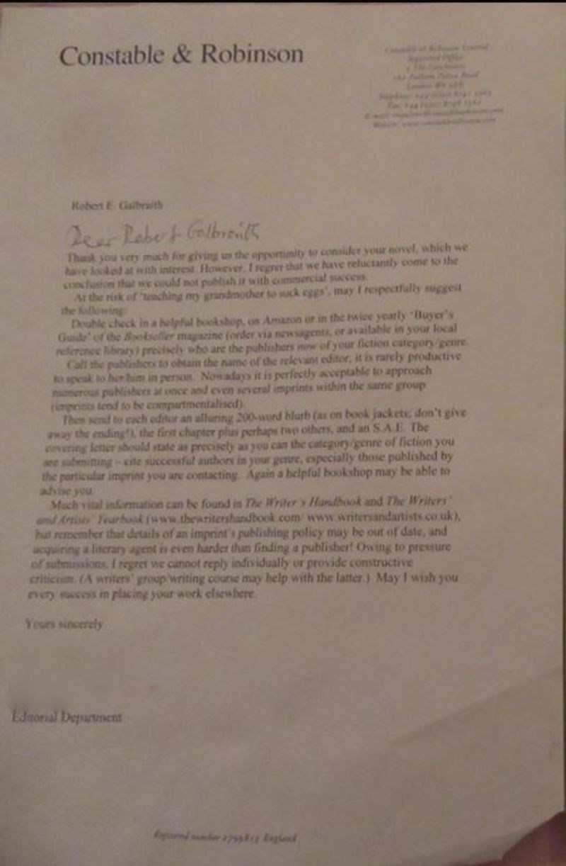 Η Τζ.Κ. Ρόουλινγκ αποκαλύπτει το γράμμα εκδότη που την συμβούλευε να παρακολουθήσει μαθήματα γραφής
