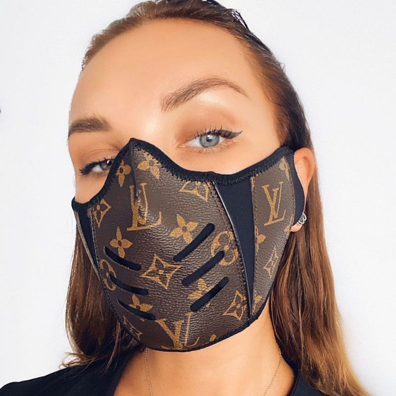 O oίκος Louis Vuitton μόλις κυκλοφόρησε μάσκα-ασπίδα πολυτελείας, αξίας 1000 δολαρίων