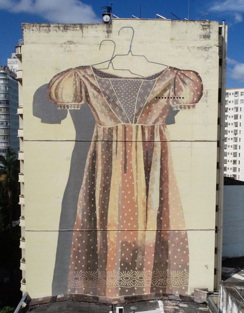 «Σιωπή. Οι τοίχοι μιλούν»: Η Αργεντινή καλλιτέχνις δρόμου που τιμούσε την «αόρατη γυναίκα» 