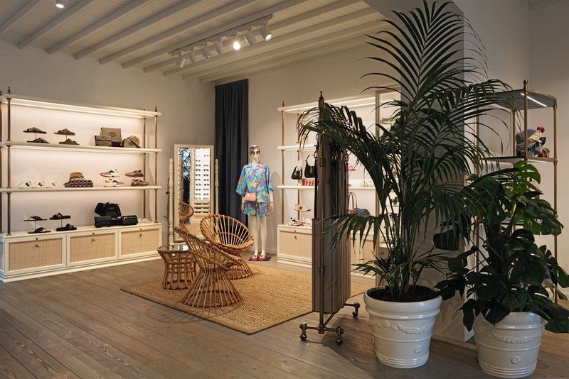 Το νέο κατάστημα της Gucci στη Μύκονο είναι η αποθέωση της απλότητας και της διακριτικής πολυτέλειας