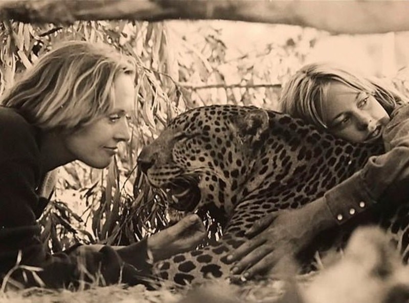 Η Μέλανι Γκρίφιθ μεγάλωσε με λιοντάρια, τίγρεις και δύο ελέφαντες! Κυριολεκτικά