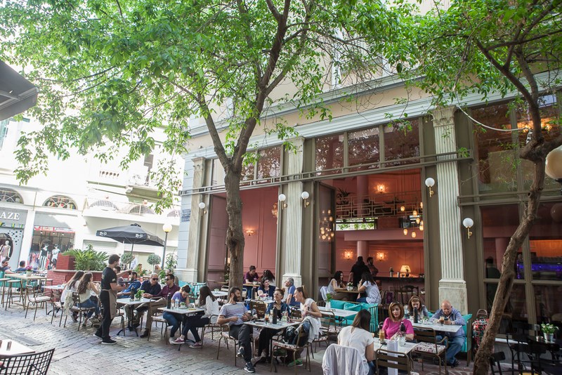 Otto bar: Νέα άφιξη στην πλατεία Αγίας Ειρήνης, ο βασιλιάς Όθωνας και το dry martini συναντιούνται