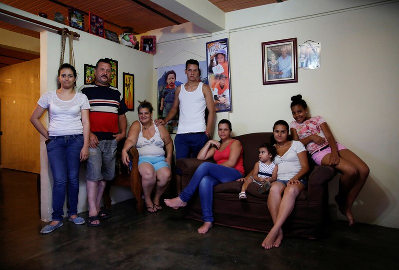 Πόσα τρόφιμα έχουν στα ντουλάπια τους οι πολίτες στη Βενεζουέλα