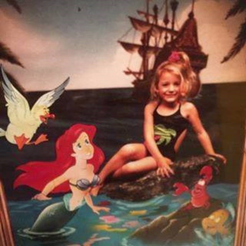 Η Blake Lively ανέβασε φωτογραφία από τα παιδικά της χρόνια και το Facebook παραληρεί