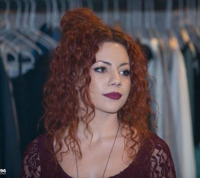 Η σχεδιάστρια Χριστίνα Σκαρπέλη απαντά στο ερωτηματολόγιο του Woman Toc
