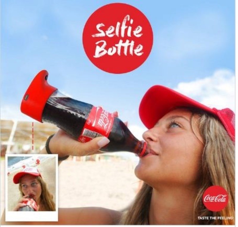 Το νέο μπουκάλι της Coca-Cola θα βγάζει selfies