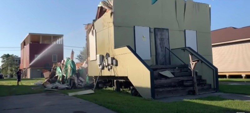 Τα σπίτια που δώρισε ο Μπραντ Πιτ σε κατοίκους της Νέας Ορλεάνης καταρρέουν